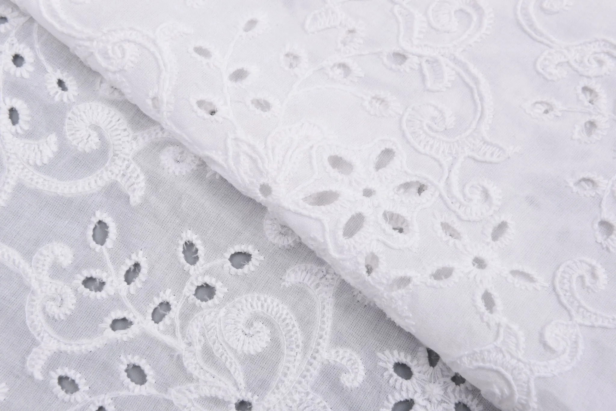 100% Cotton 3D Eyelet Embroidery White Fabric -GK- 6230