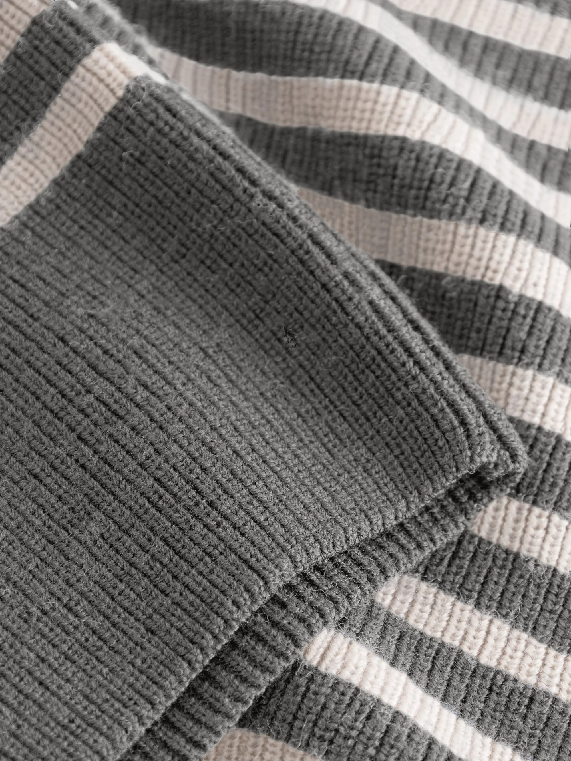 1/2 neck zip merino wool rib knit - Grey stripe