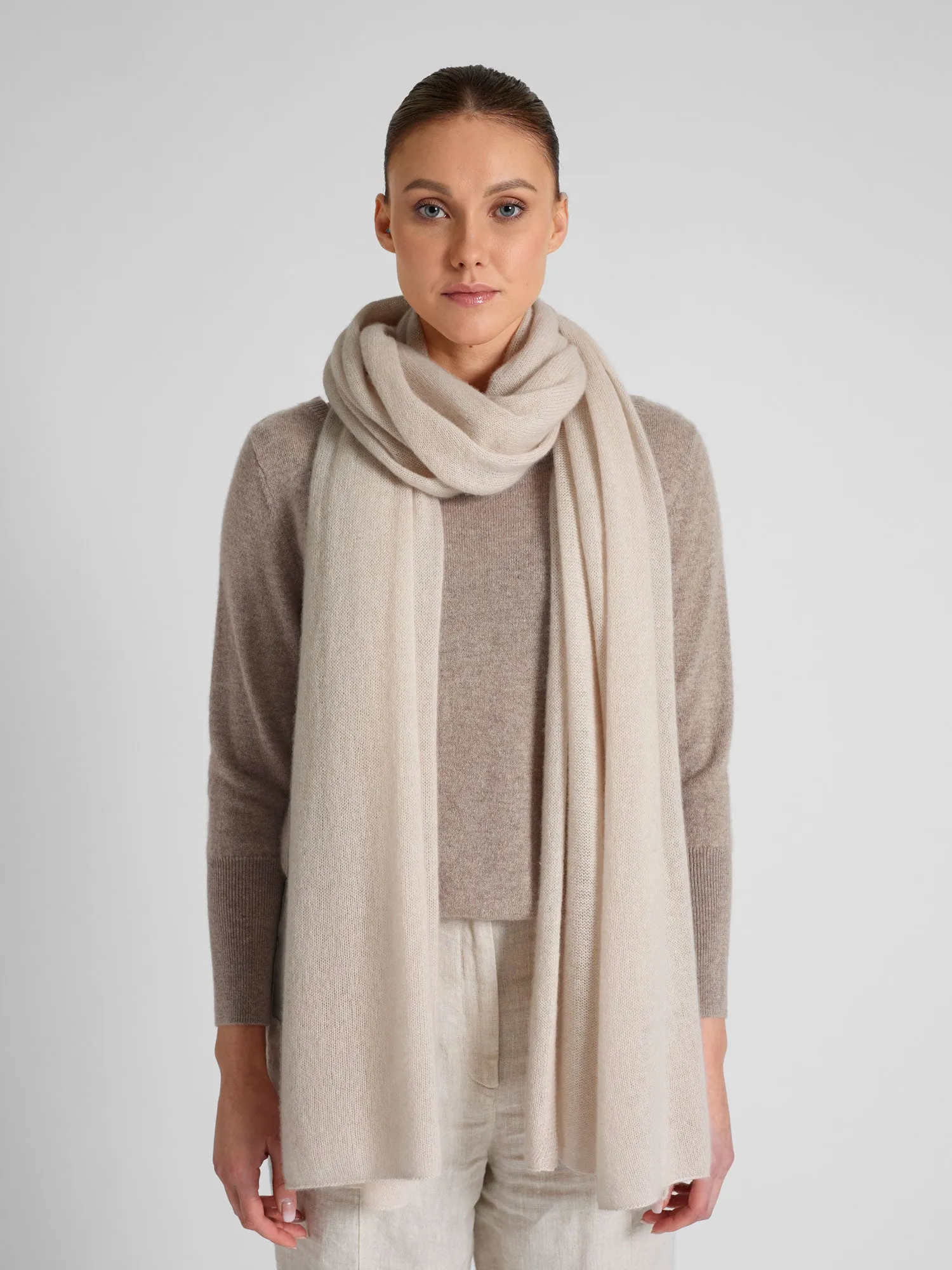 Airy cashmere scarf "Flow" - cream