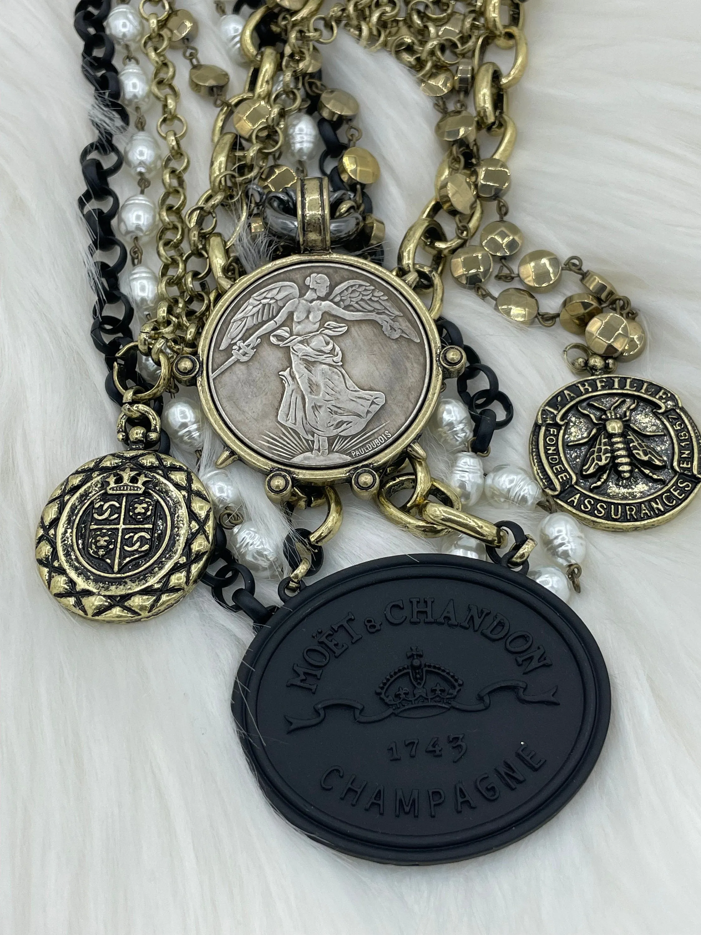 French Coin Pendant 30mm, Quilted Crown Lion Coin, Crown Medallion, Vintage Coin, Lion Coin, 6 Finishes,Coin Pendant, French Coin, Fast Ship