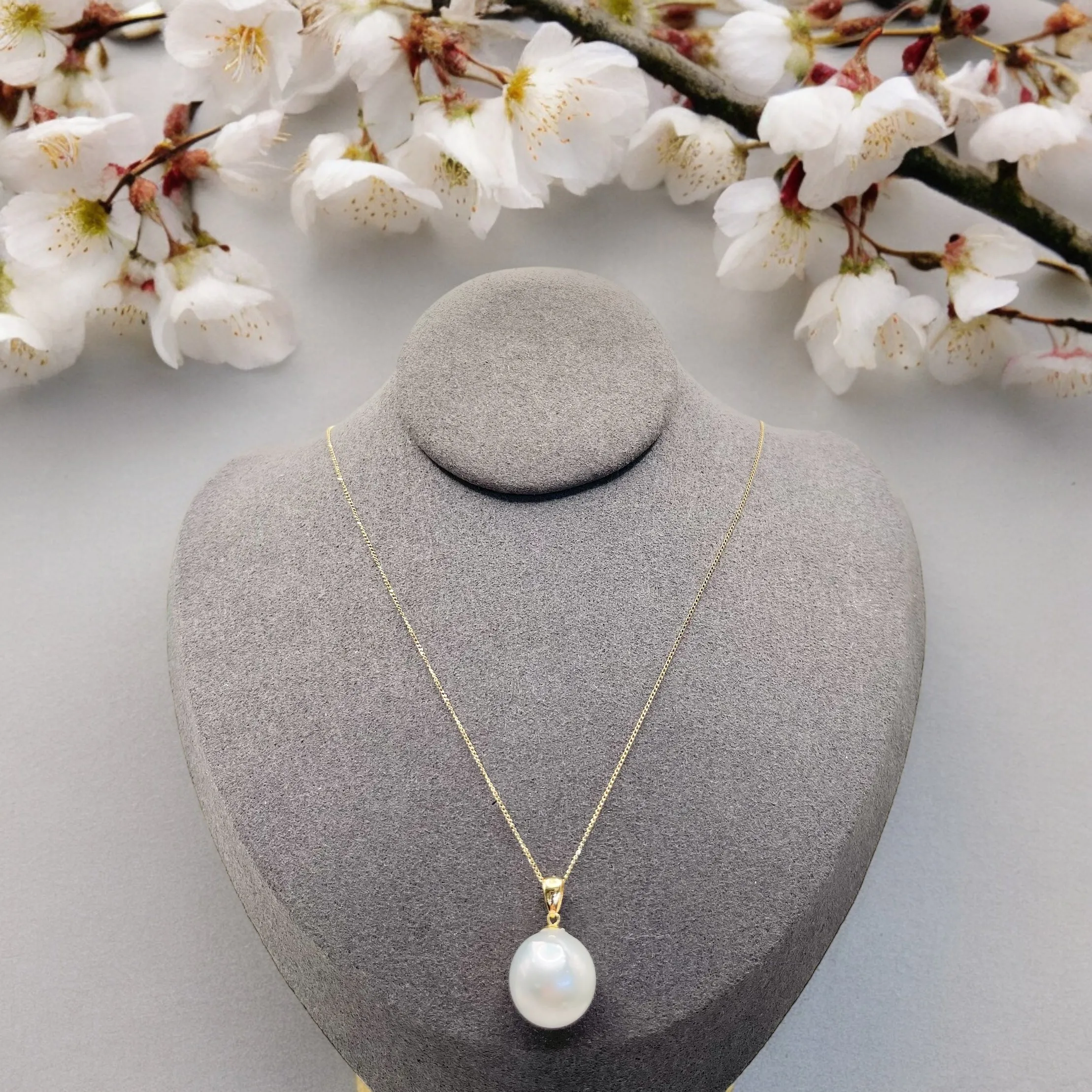 GREY SOUTH SEA PEARL NECKLACE