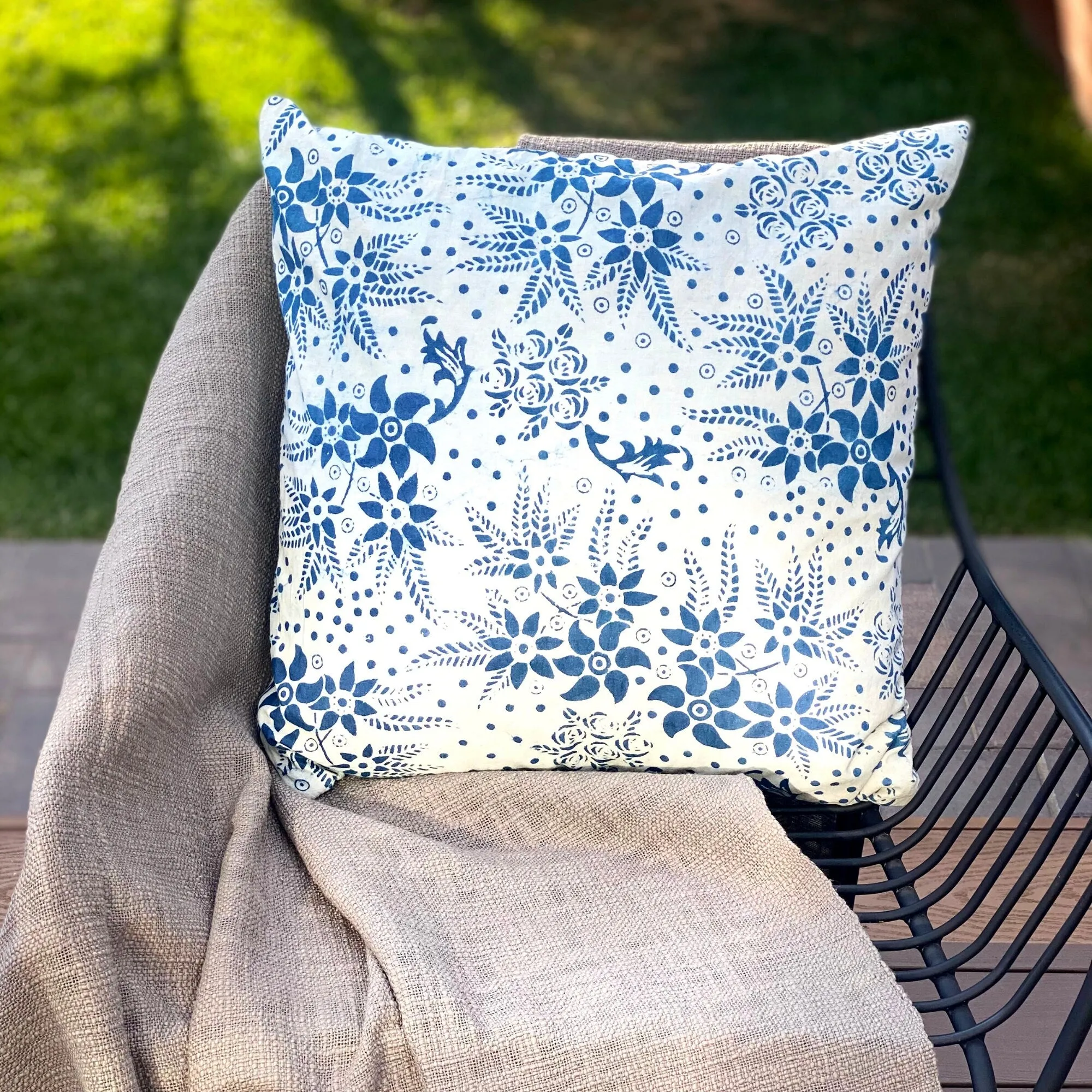 Indian Block Print , Throw Pillow Case, Floral Cushion Covers, Blue and White Block Print Pillow Case for Guest Room, Dorm Decor Pillow