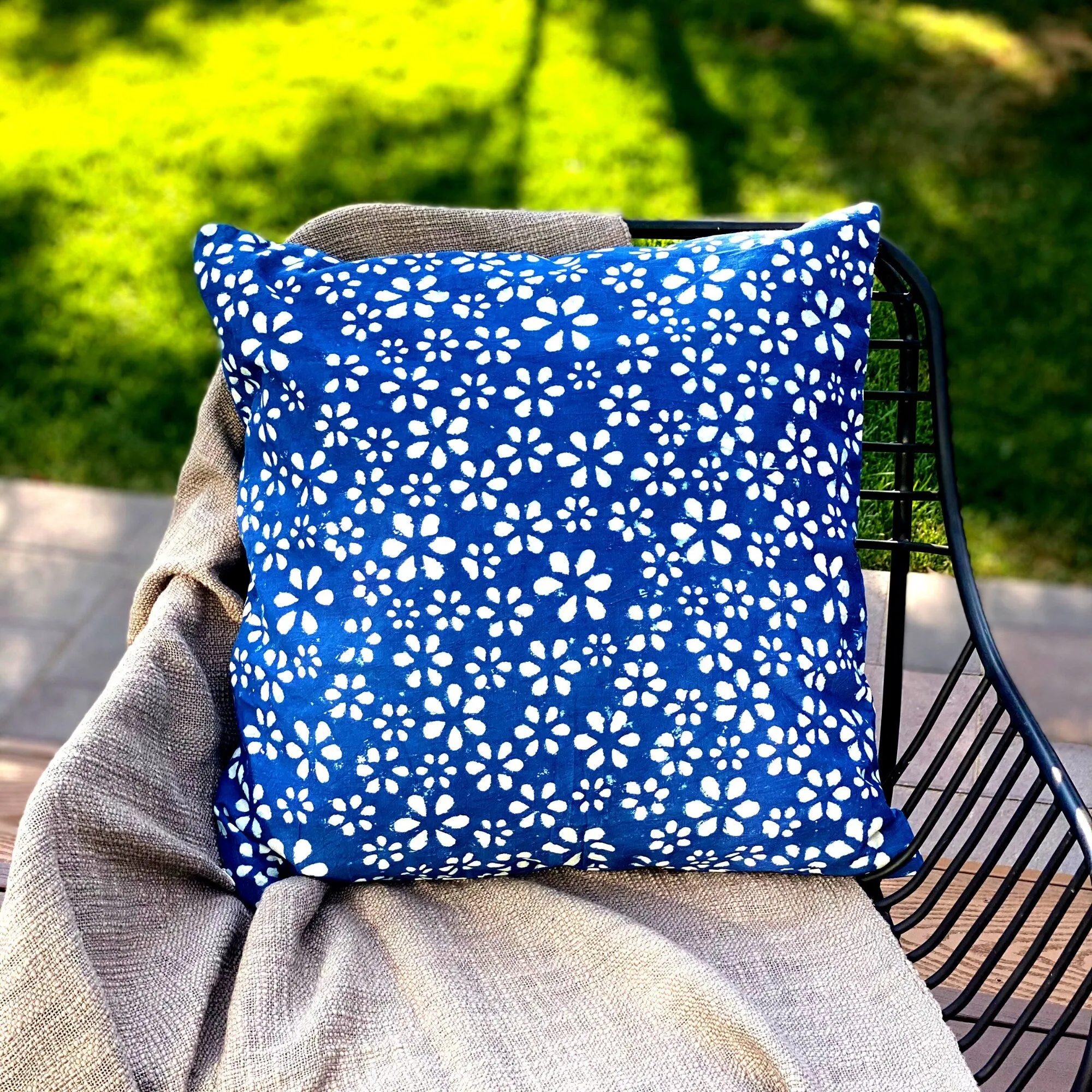 Indian Block Print , Throw Pillow Case, Floral Cushion Covers, Blue and White Block Print Pillow Case for Guest Room, Dorm Decor Pillow